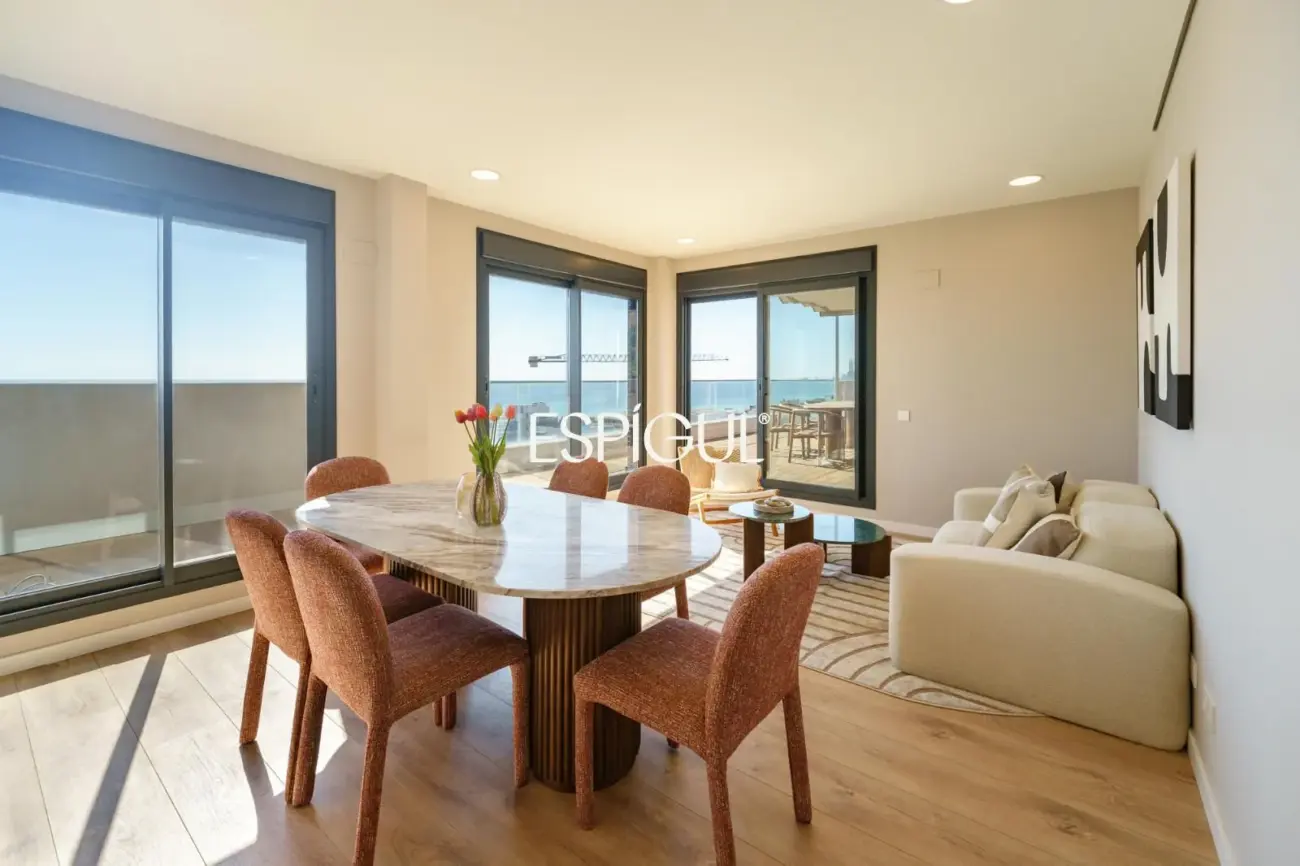 Exclusivo ático con espectaculares vistas al mar y a Barcelona, a 200m de la playa en Montgat