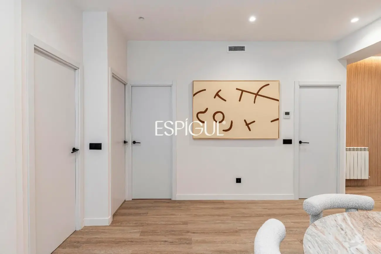 Exclusivo piso recién reformado en Retiro.