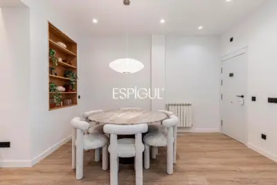 Exclusivo piso recién reformado en Retiro.