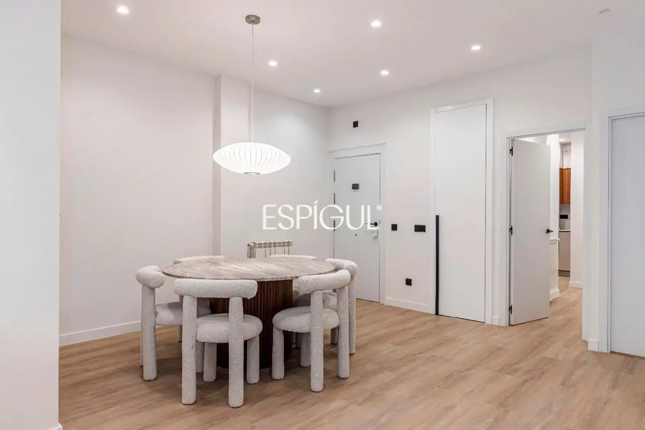 Exclusivo piso recién reformado en Retiro.