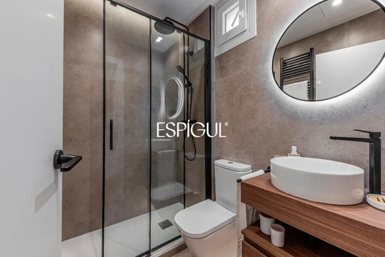 Exclusivo piso recién reformado en Retiro.