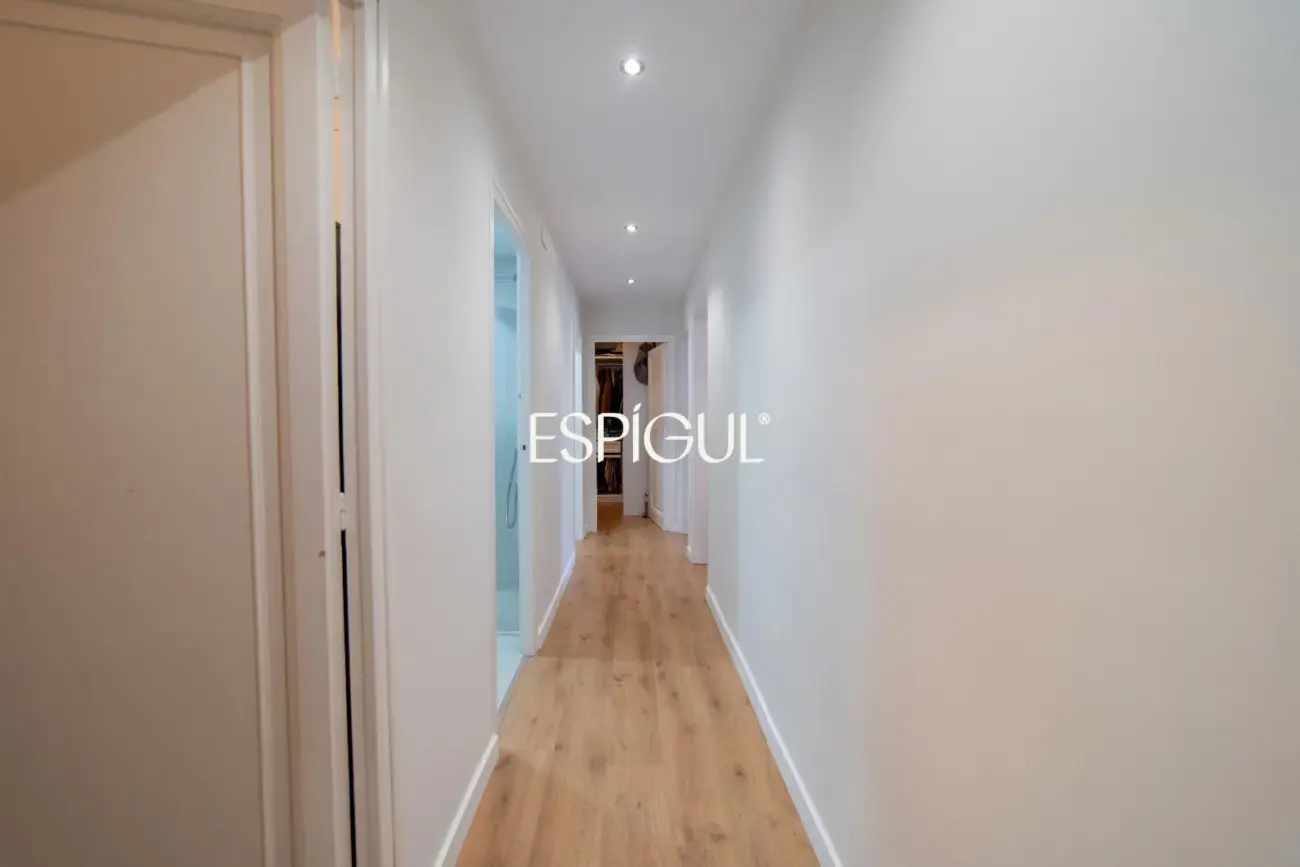 Fantastic fully renovated apartment in the center of Girona