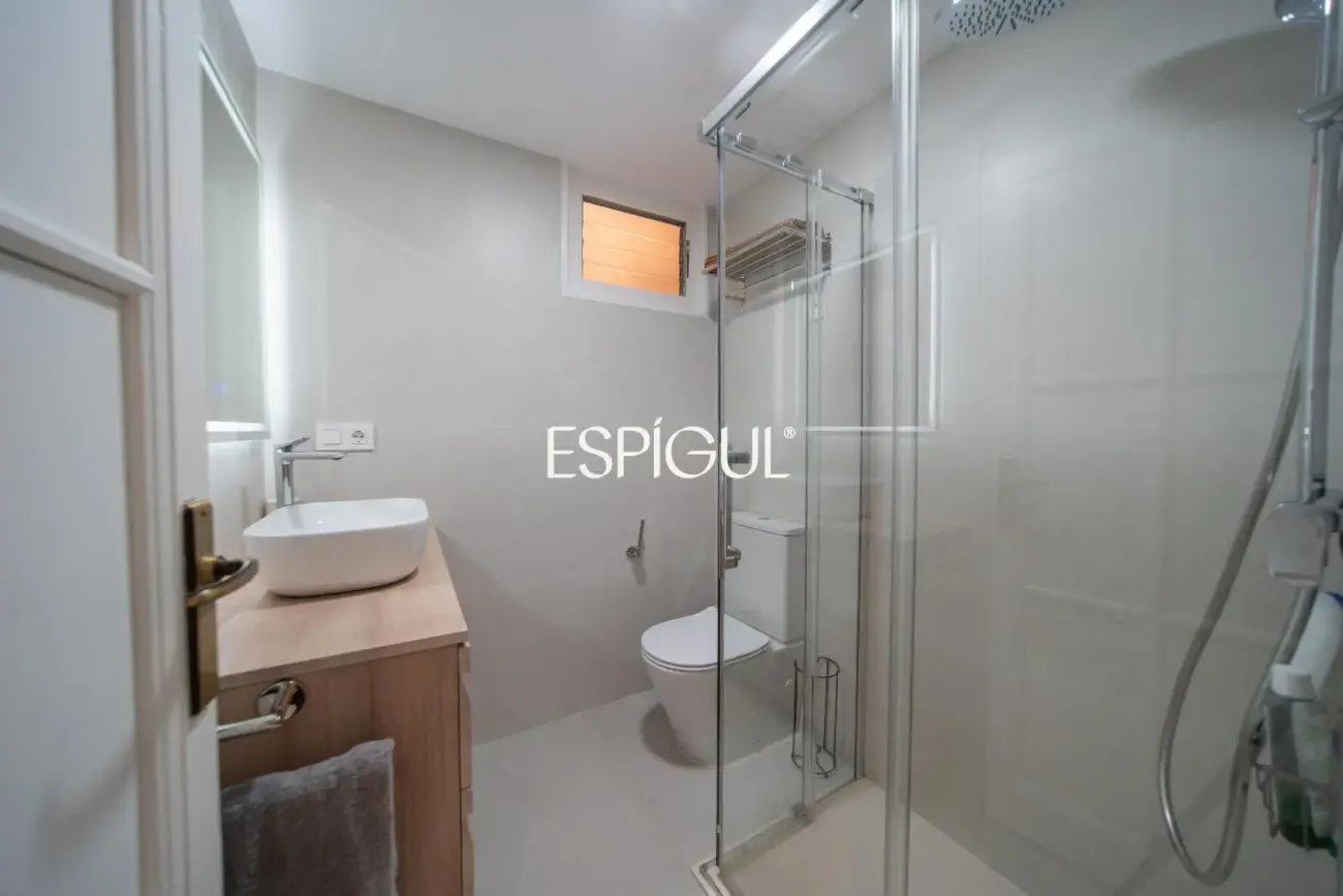 Fantastic fully renovated apartment in the center of Girona