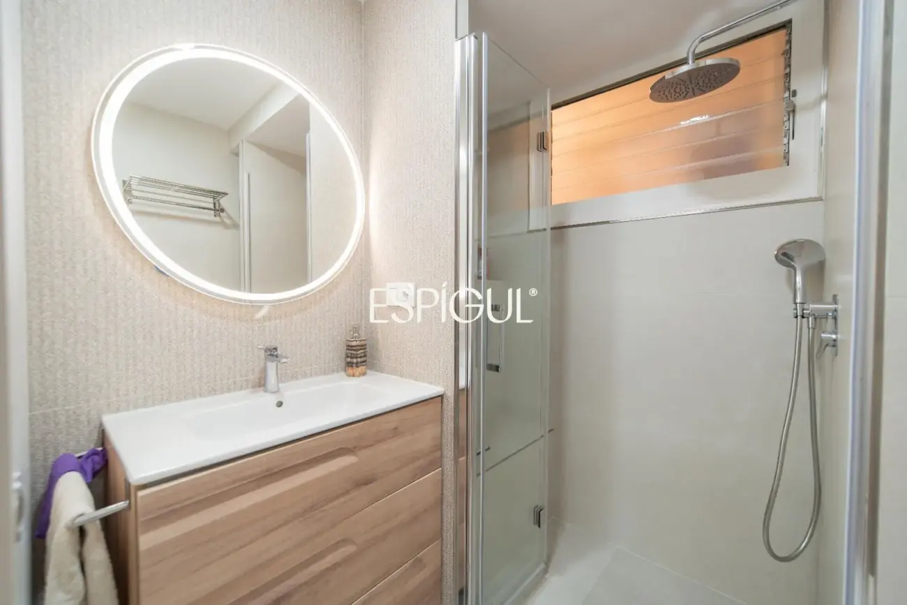 Fantastic fully renovated apartment in the center of Girona