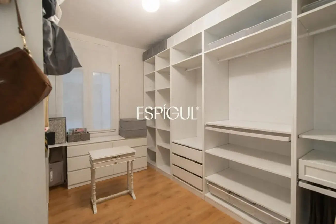 Fantastic fully renovated apartment in the center of Girona