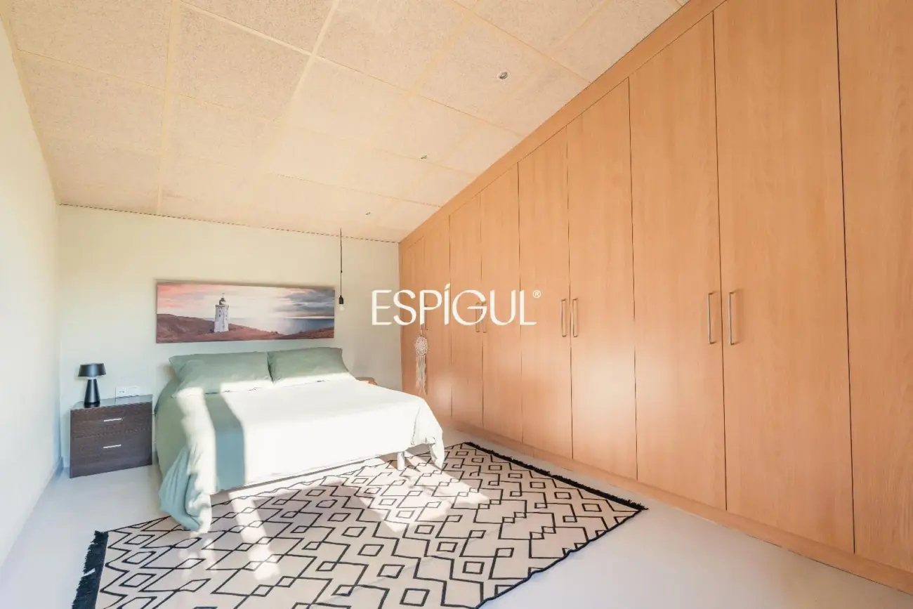 Masia en Sant Gregori con 1 hectárea de terreno