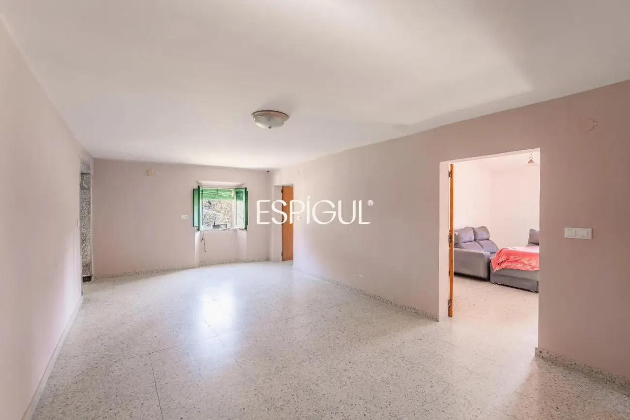 Masia en Sant Gregori con 1 hectárea de terreno