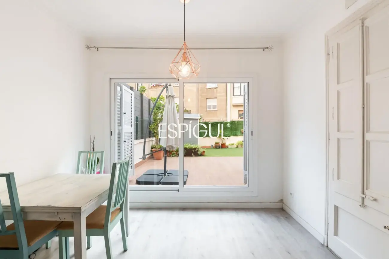 Piso con magnífica terraza el L’Esquerra de l’Eixample