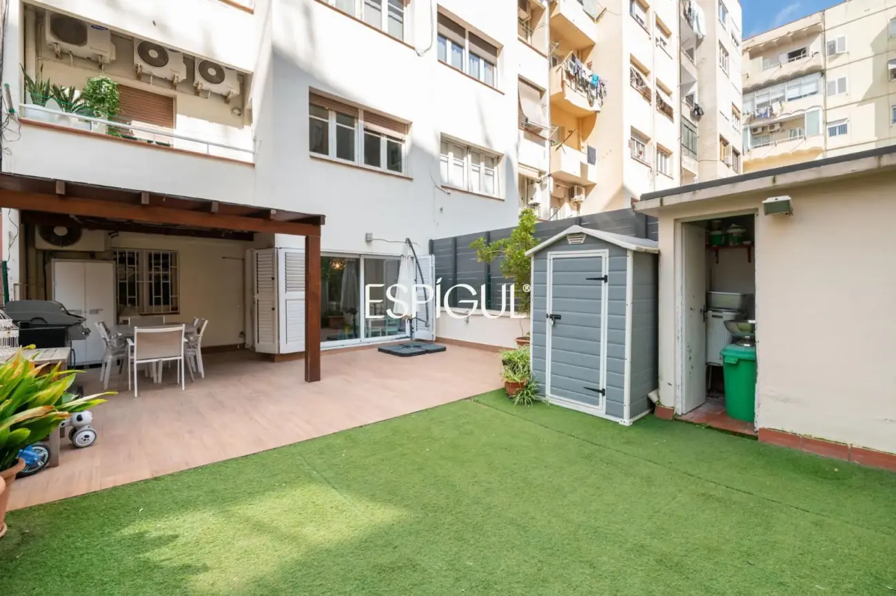 Piso con magnífica terraza el L’Esquerra de l’Eixample