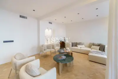 Piso totalmente reformado en venta en Enric Granados