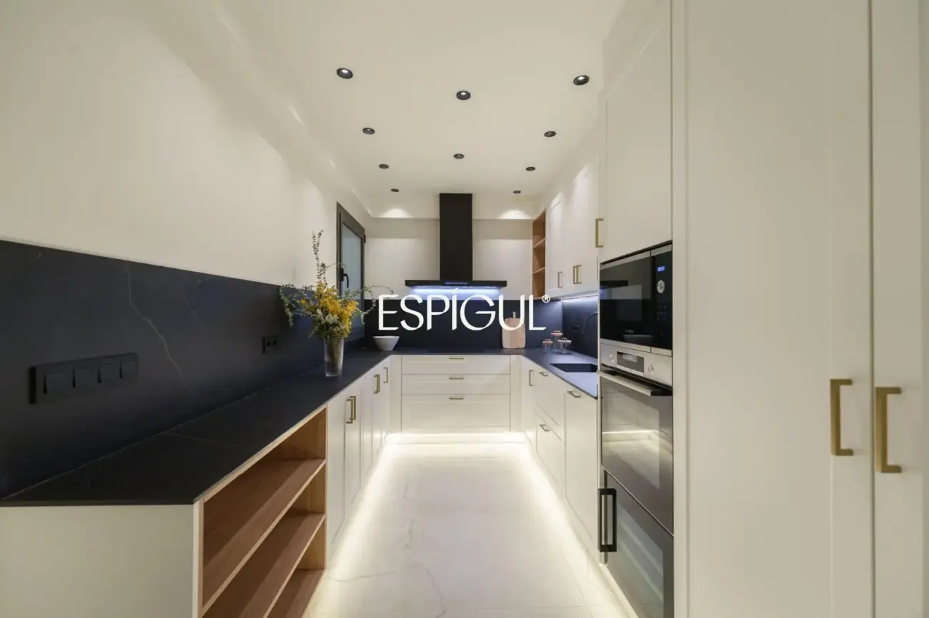 Piso totalmente reformado en venta en Enric Granados