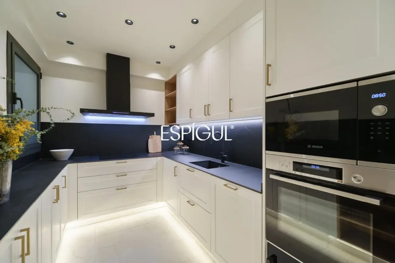 Piso totalmente reformado en venta en Enric Granados