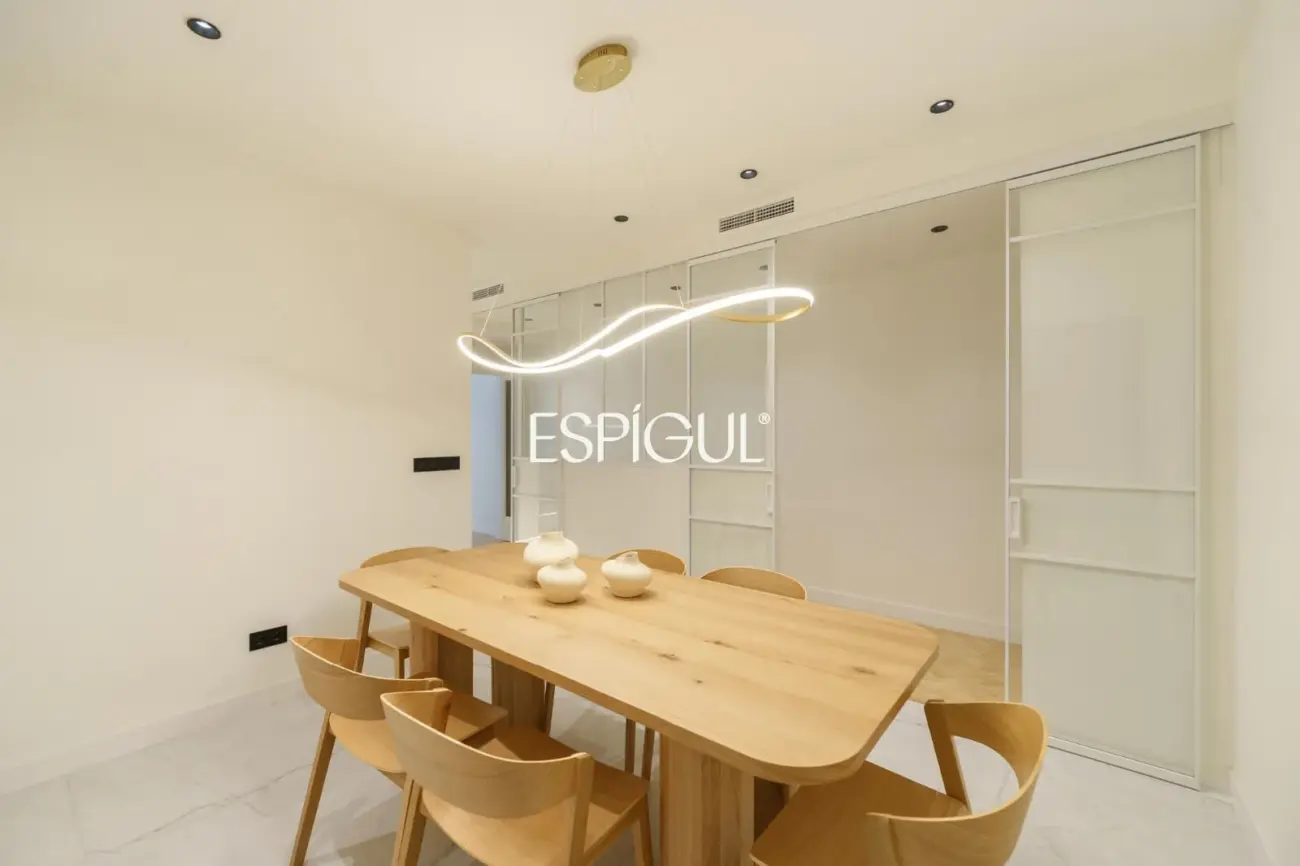 Piso totalmente reformado en venta en Enric Granados