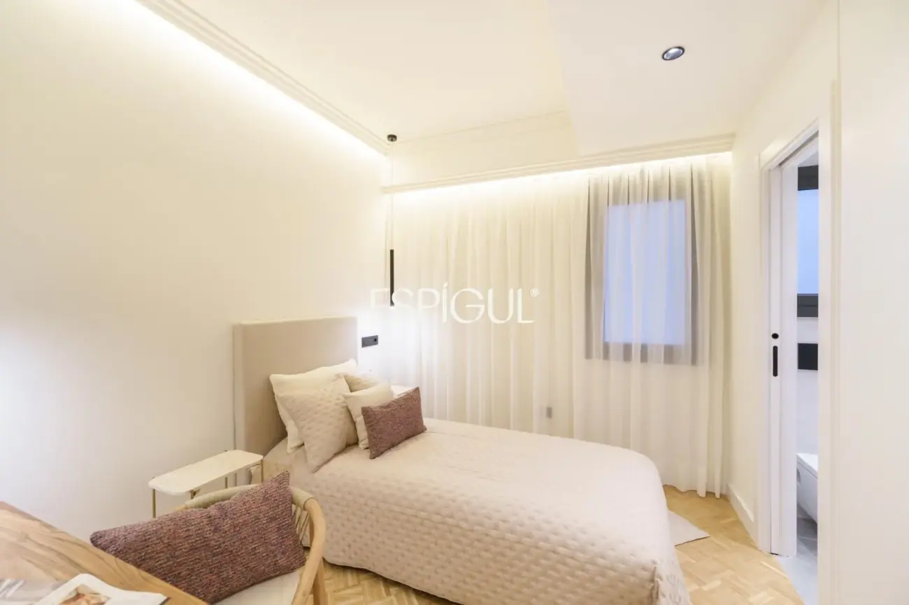 Piso totalmente reformado en venta en Enric Granados