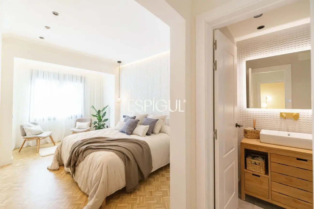 Piso totalmente reformado en venta en Enric Granados