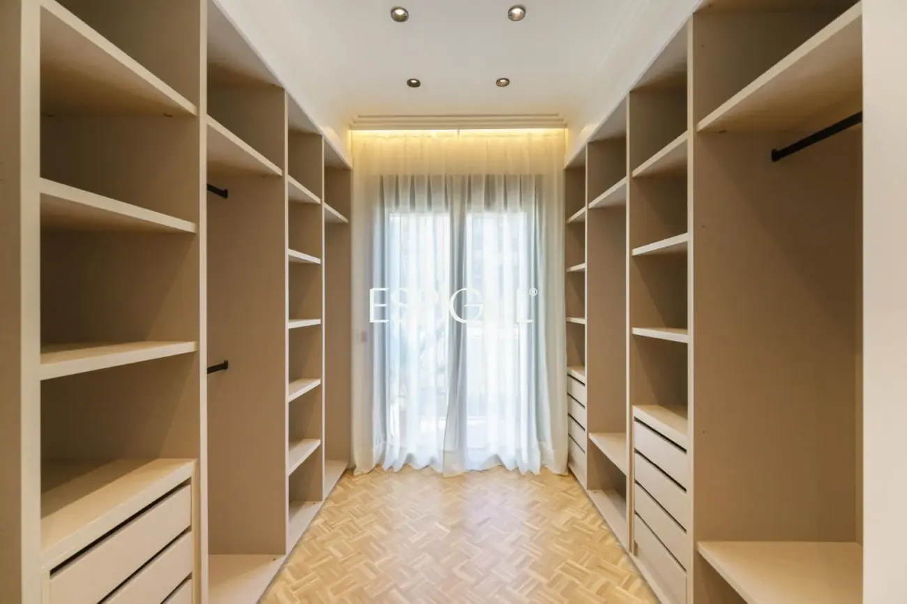 Piso totalmente reformado en venta en Enric Granados