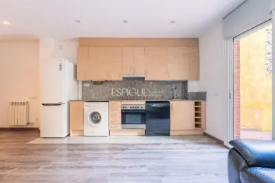 Piso de una 1 habitación al centro de Girona con gran terraza, ideal para inversores