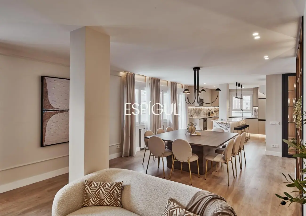 Piso en venta barrio de Salamanca, Lista con terraza y recién reformado