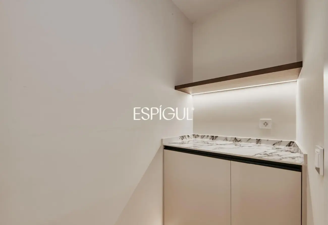 Piso en venta barrio de Salamanca, Lista con terraza y recién reformado