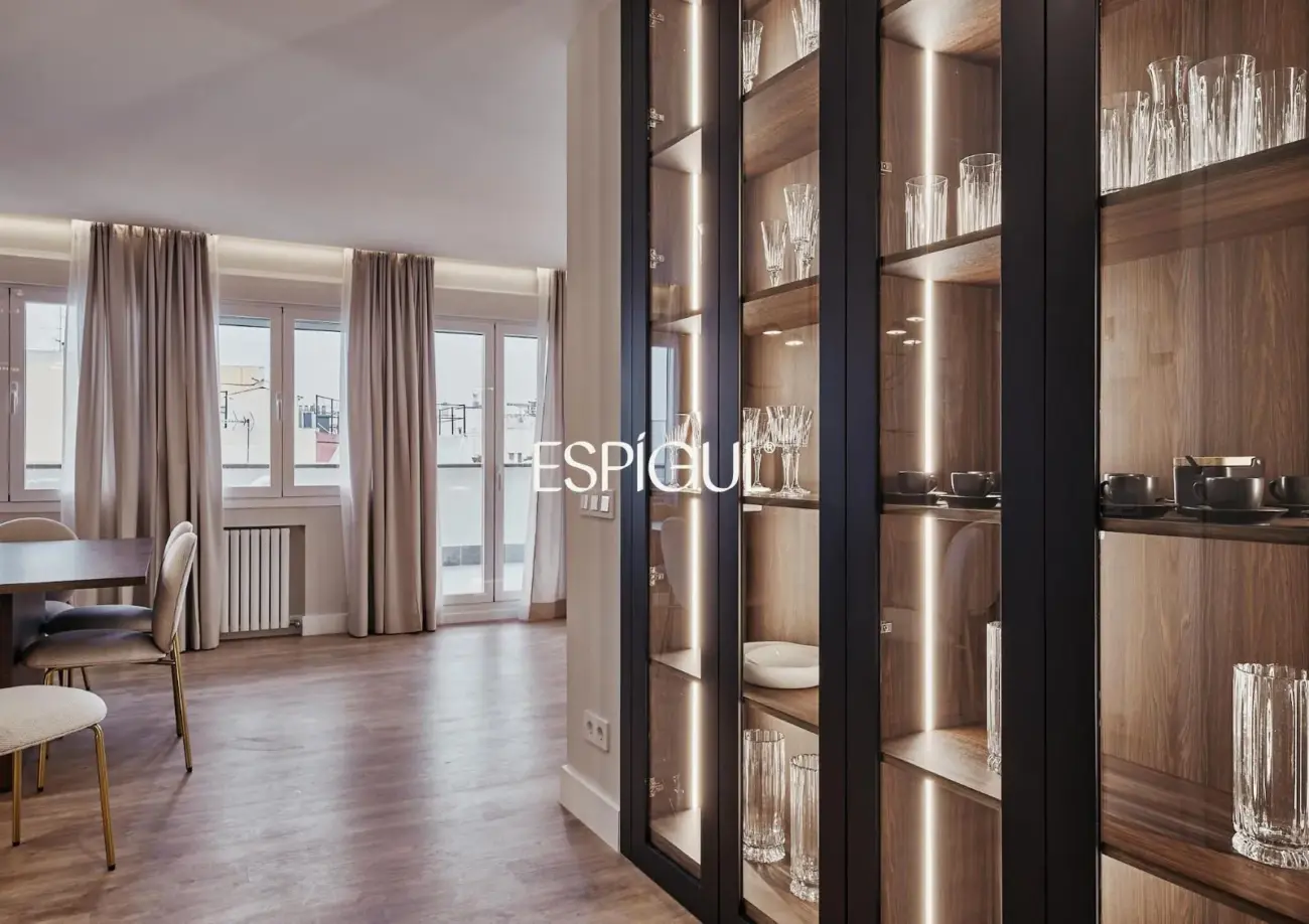 Piso en venta barrio de Salamanca, Lista con terraza y recién reformado