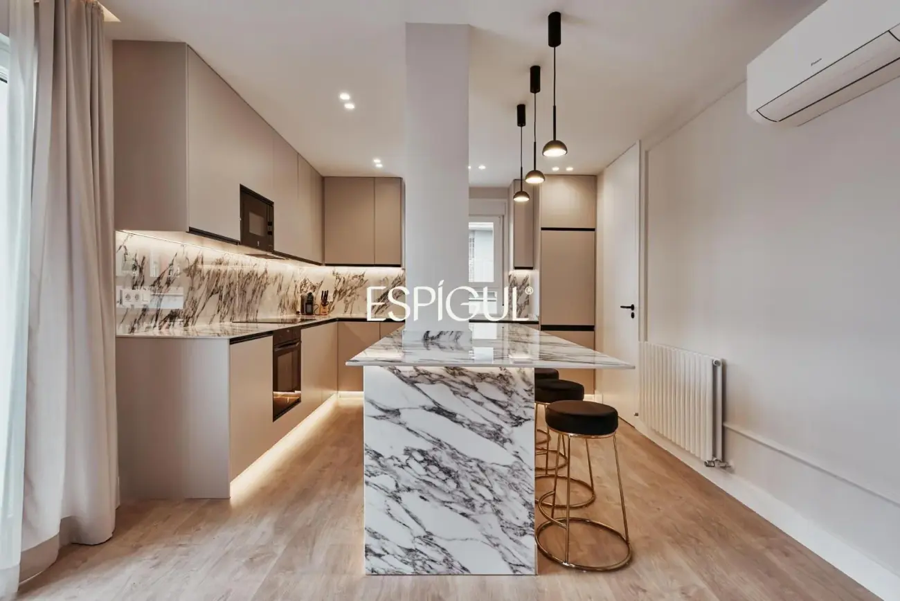 Piso en venta barrio de Salamanca, Lista con terraza y recién reformado