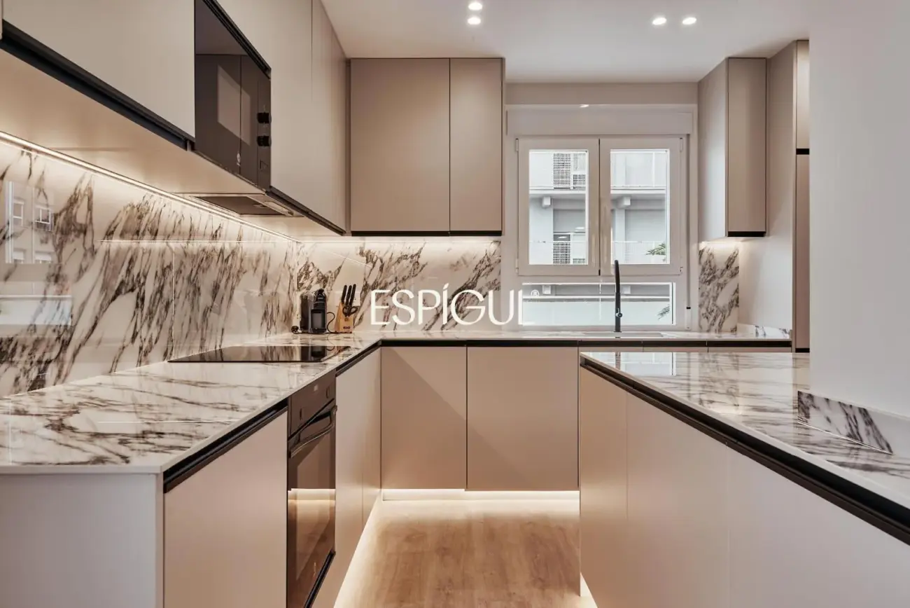 Piso en venta barrio de Salamanca, Lista con terraza y recién reformado