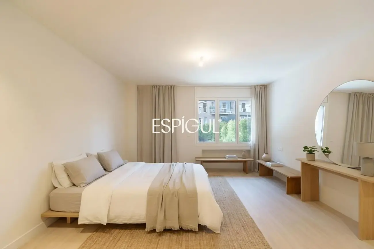 Piso en venta con terraza reformado en Calle de Ferran Valls i Taberner, Sant Gervasi-Galvany