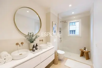 Piso en venta con terraza reformado en Calle de Ferran Valls i Taberner, Sant Gervasi-Galvany