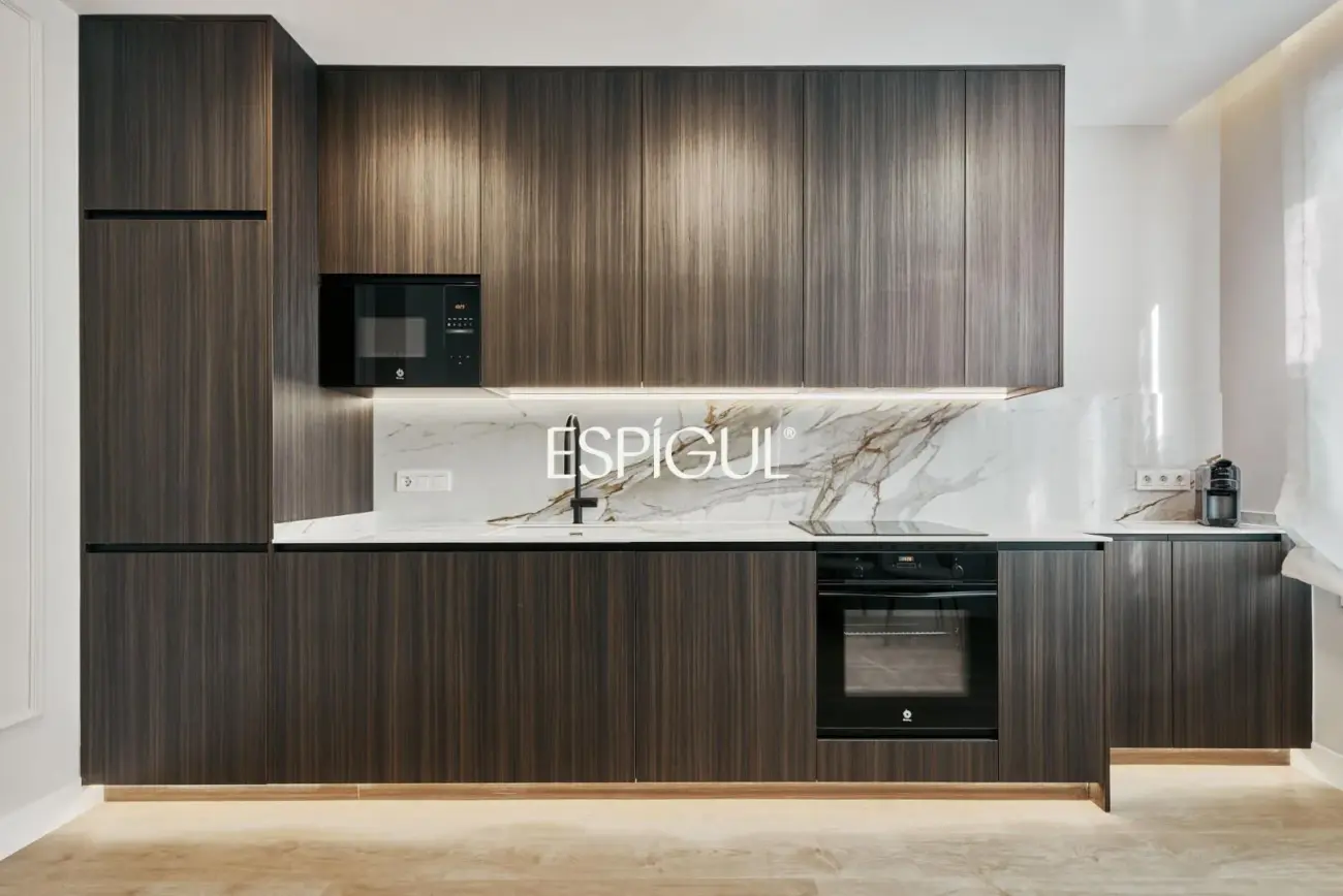 Piso en venta exterior amueblado en Lista