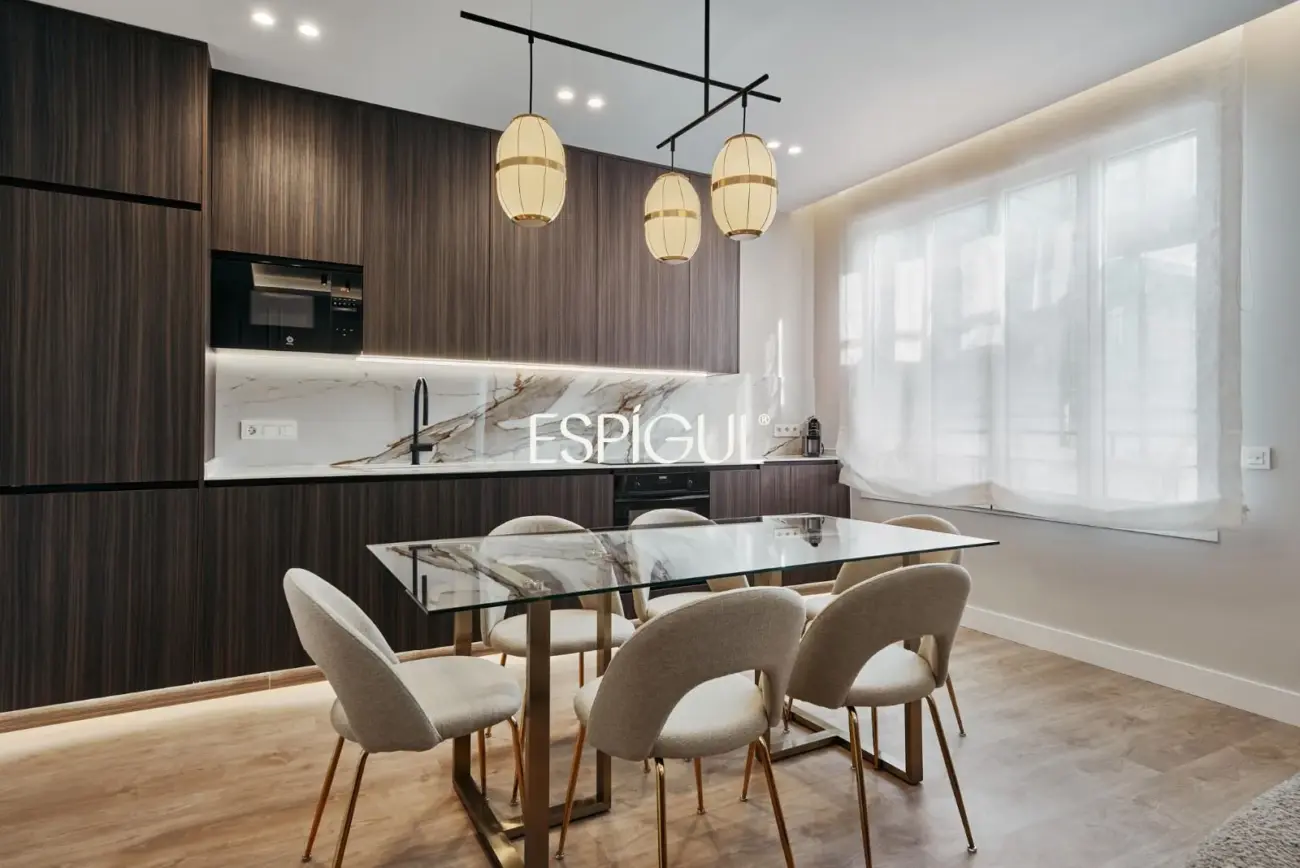 Piso en venta exterior amueblado en Lista