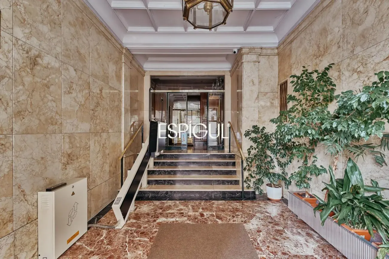 Piso en venta exterior recién reformado en Goya, distrito Salamanca