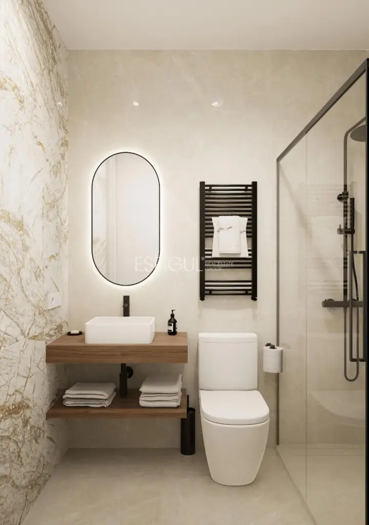 Exterior apartment for sale in Recoletos, Salamanca district.