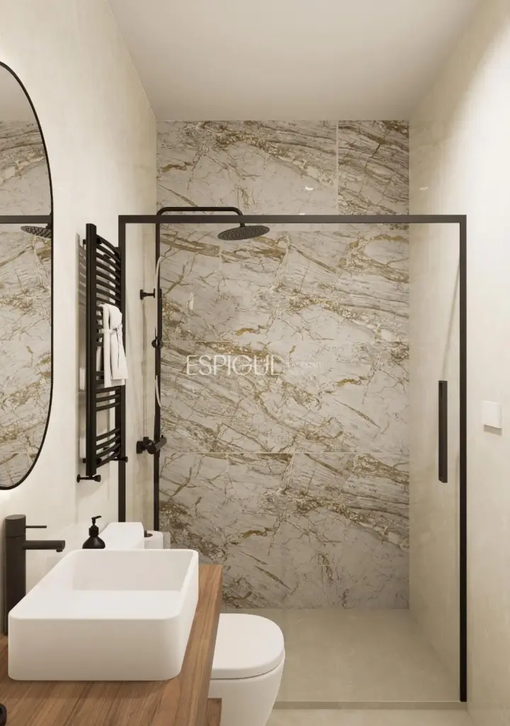 Exterior apartment for sale in Recoletos, Salamanca district.