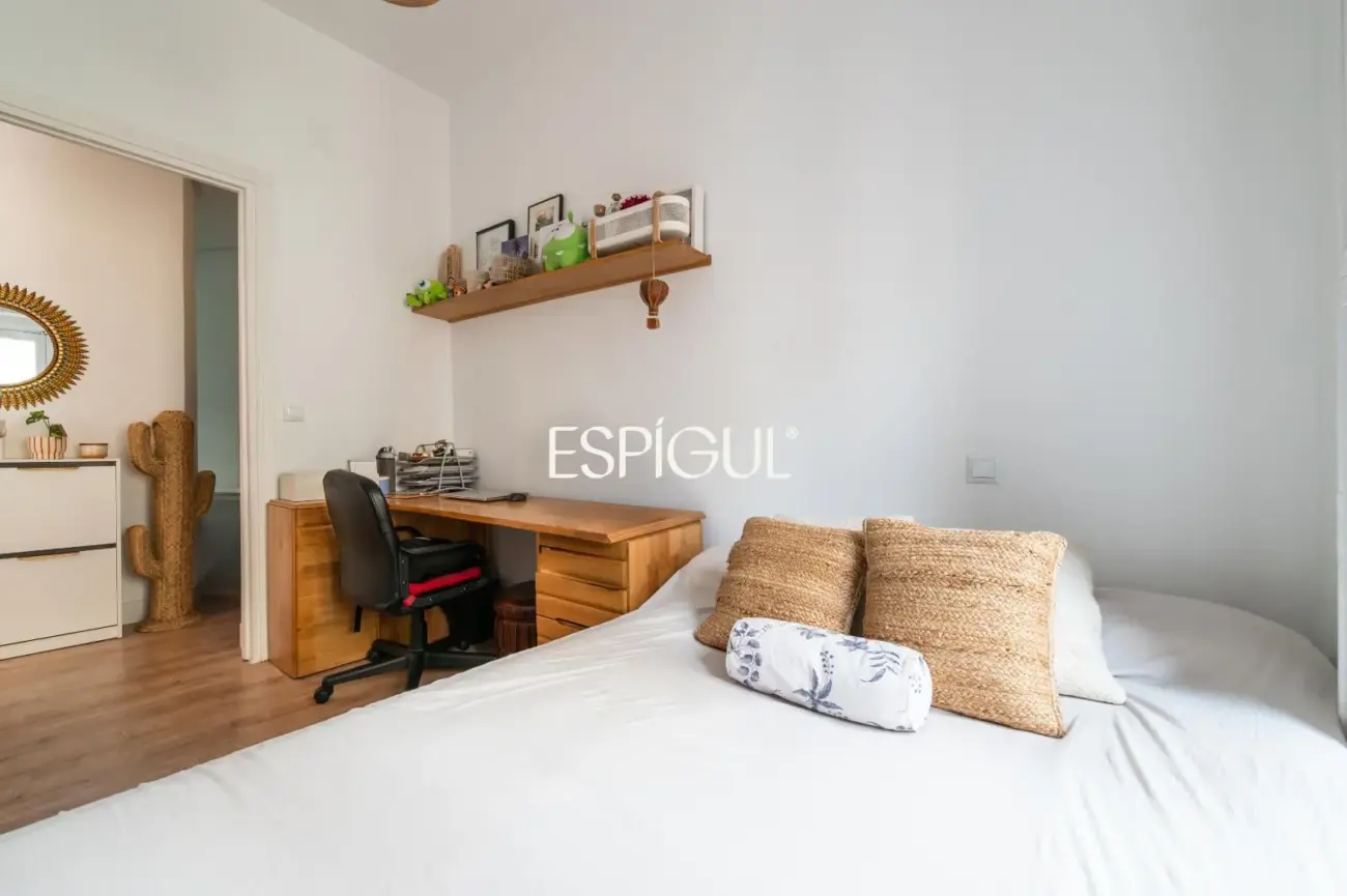Bright apartment in the heart of Malasaña