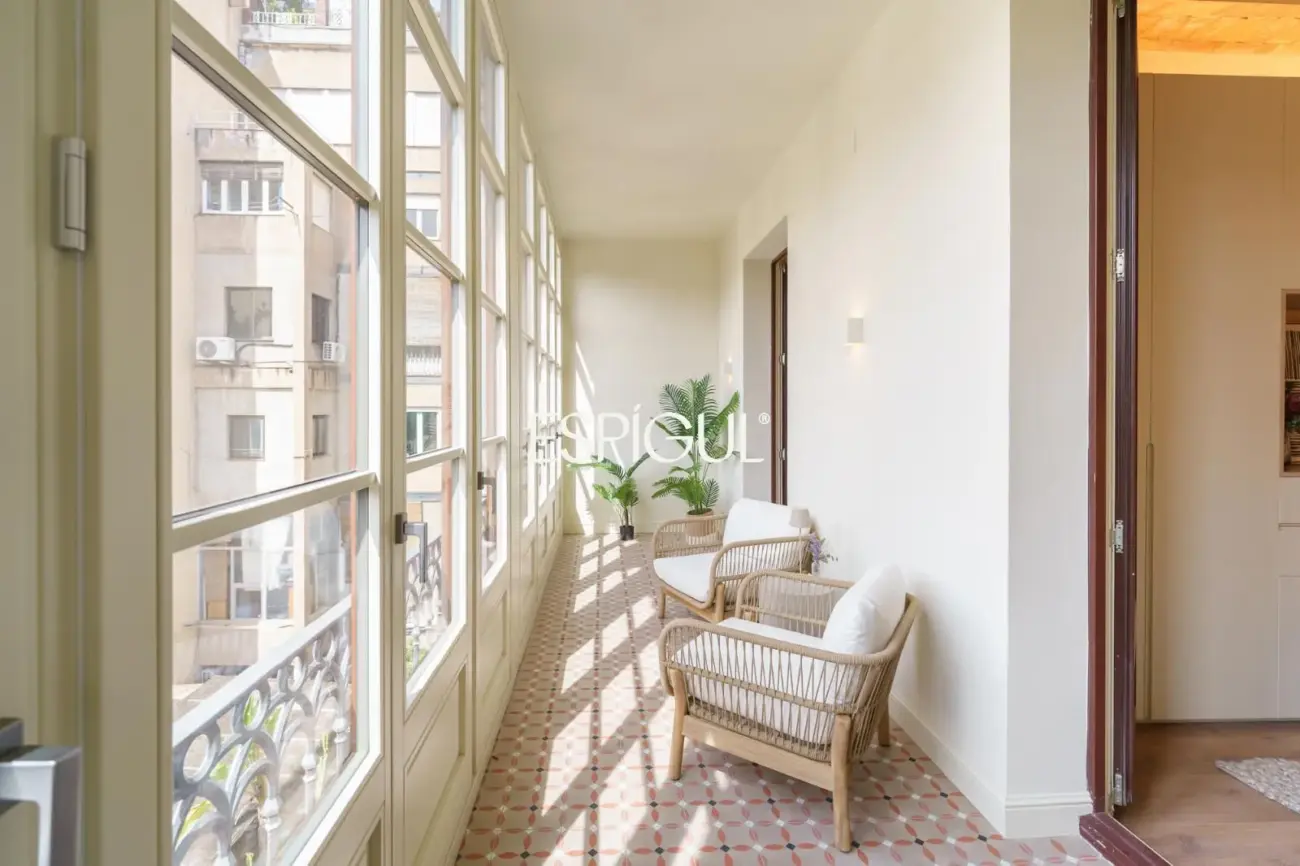 Piso reformado con carácter en la Dreta de l’Eixample junto a Paseo de Gràcia