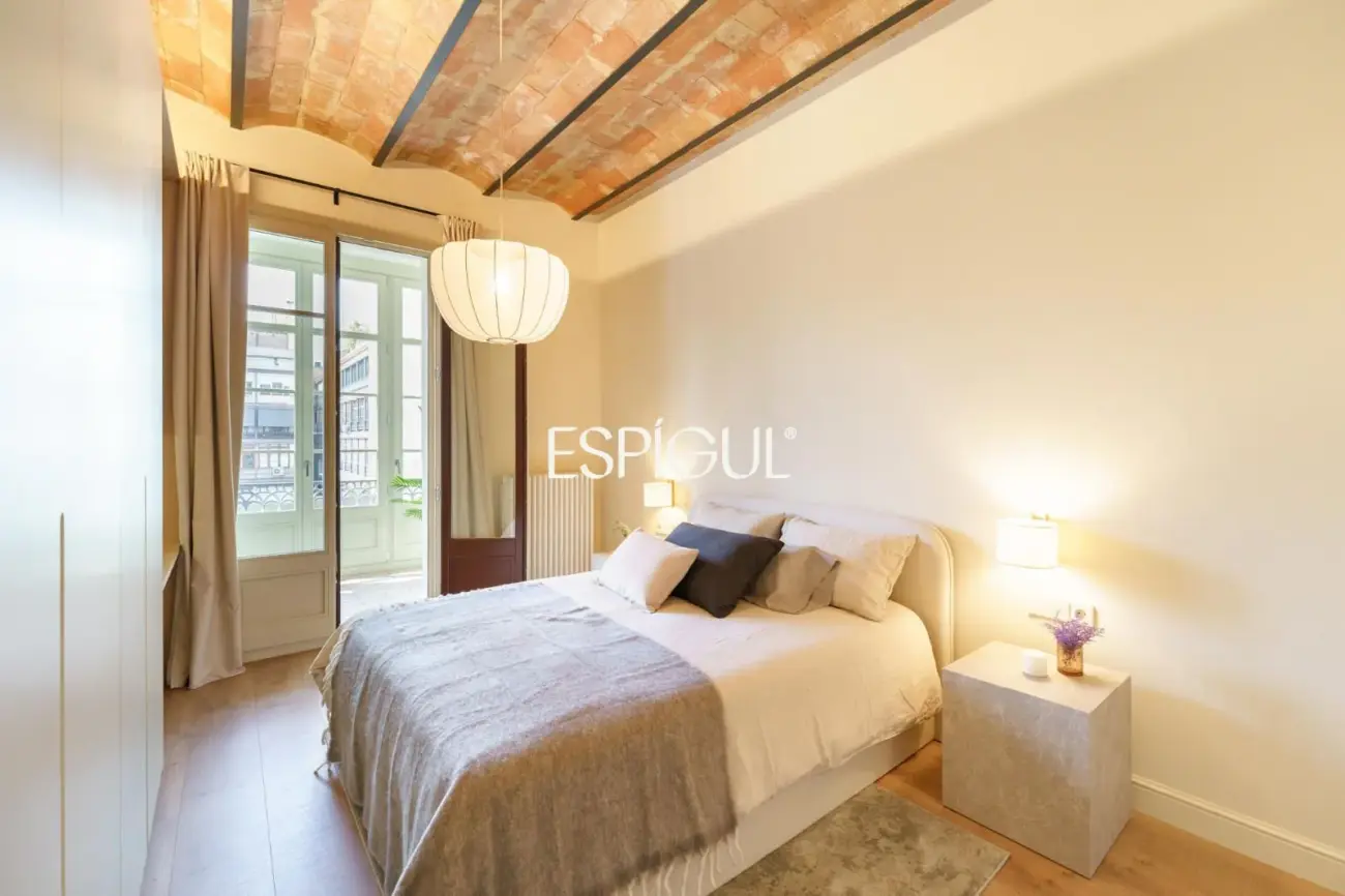 Piso reformado con carácter en la Dreta de l’Eixample junto a Paseo de Gràcia