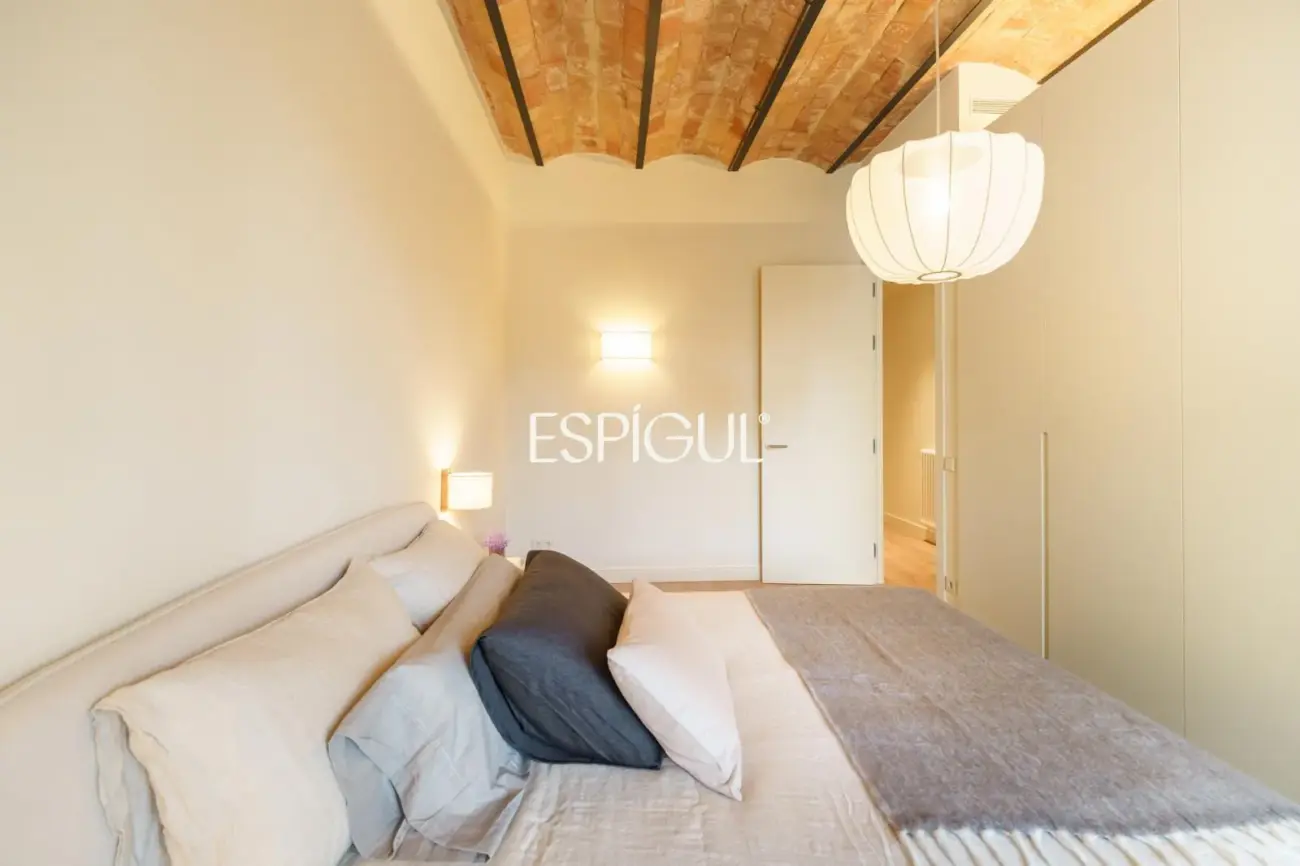 Piso reformado con carácter en la Dreta de l’Eixample junto a Paseo de Gràcia