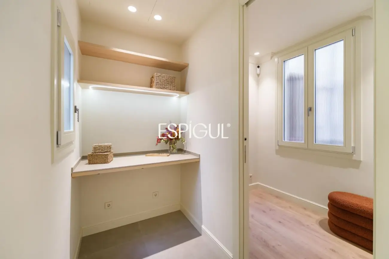 Piso reformado con carácter en la Dreta de l’Eixample junto a Paseo de Gràcia