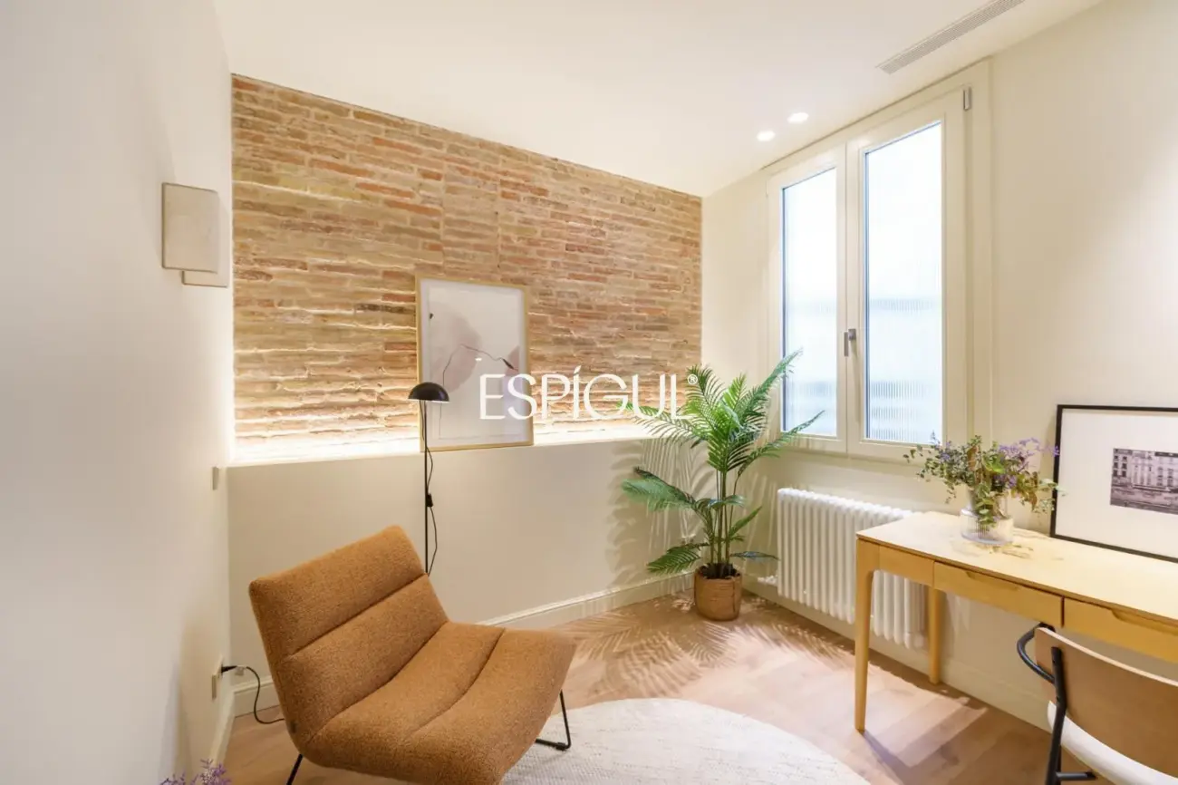 Piso reformado con carácter en la Dreta de l’Eixample junto a Paseo de Gràcia