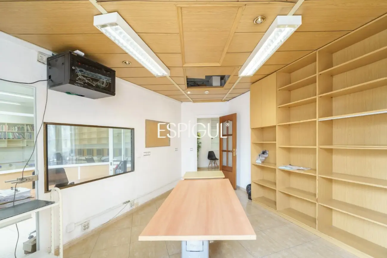 Pis únic a reformar en finca reial del Quadrat d’Or