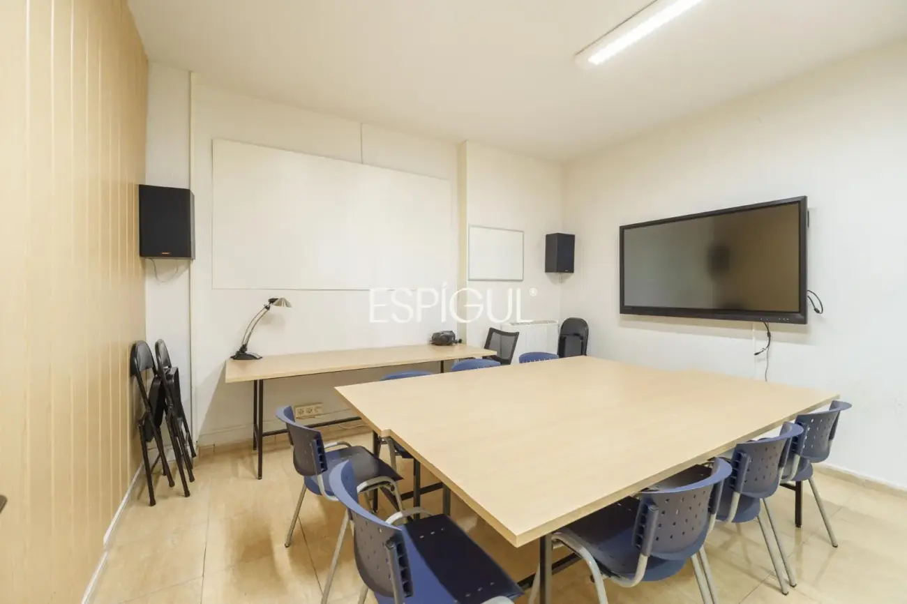 Pis únic a reformar en finca reial del Quadrat d’Or