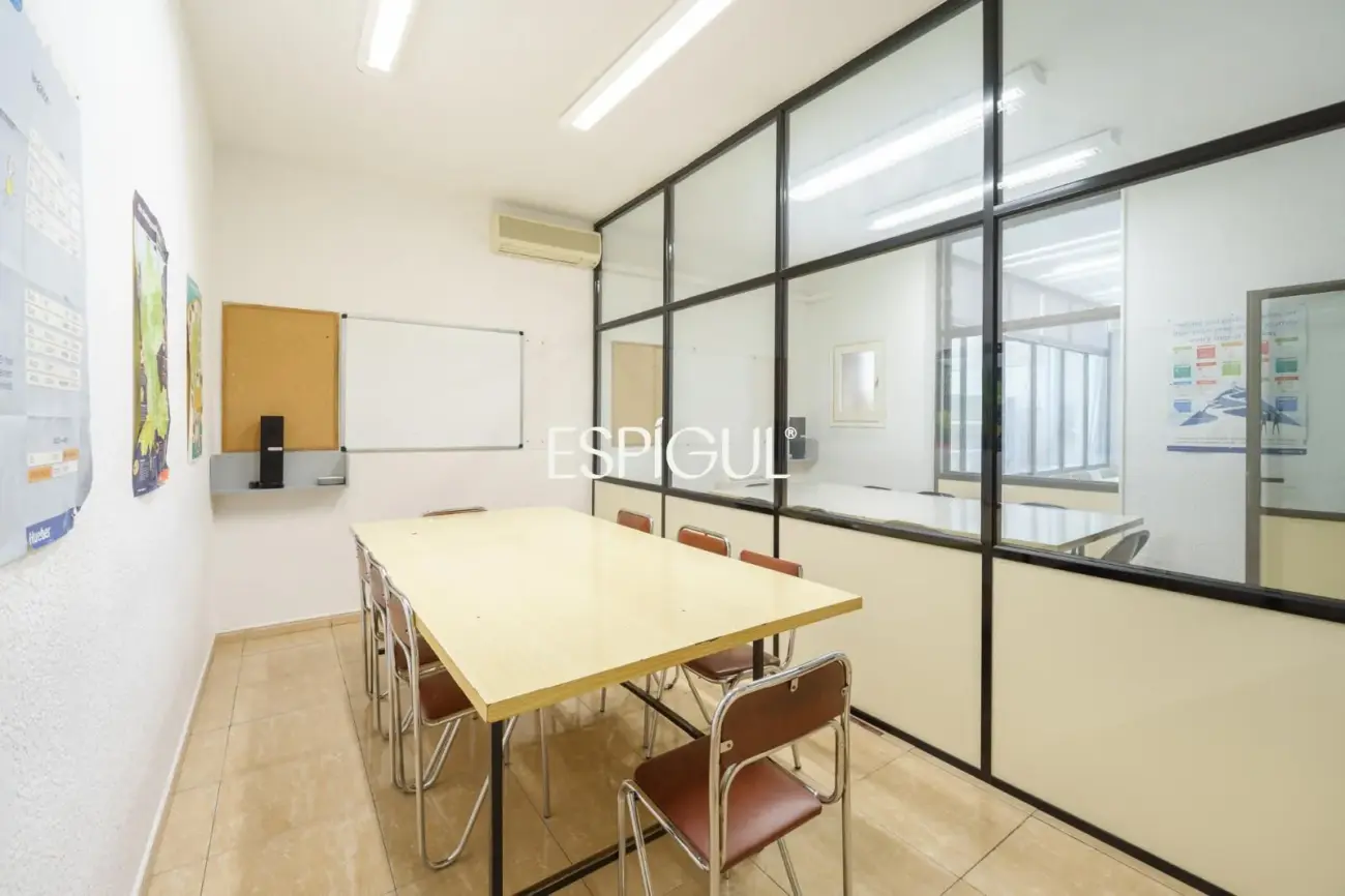 Pis únic a reformar en finca reial del Quadrat d’Or