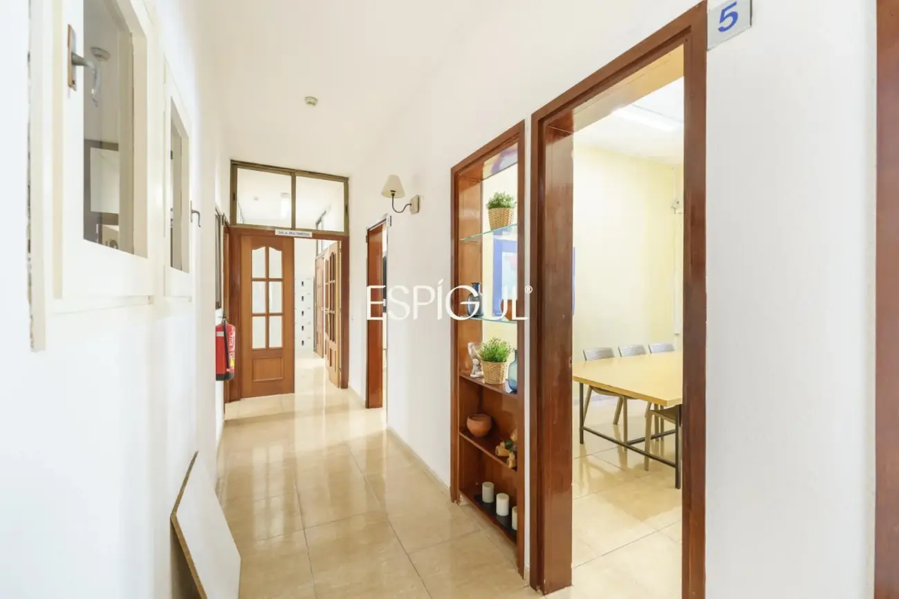 Pis únic a reformar en finca reial del Quadrat d’Or