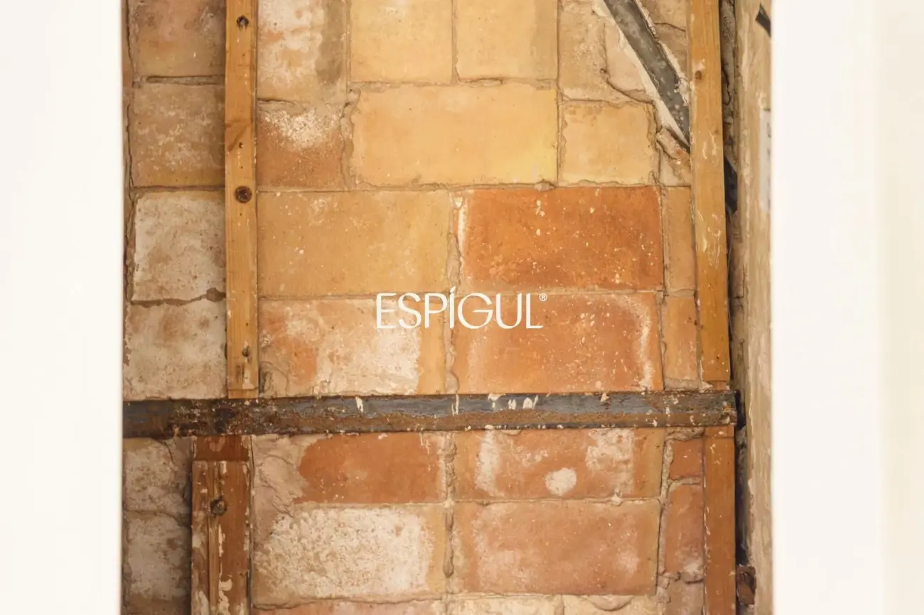 Pis únic a reformar en finca reial del Quadrat d’Or