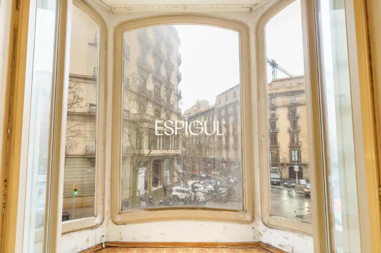 Pis únic a reformar en finca reial del Quadrat d’Or