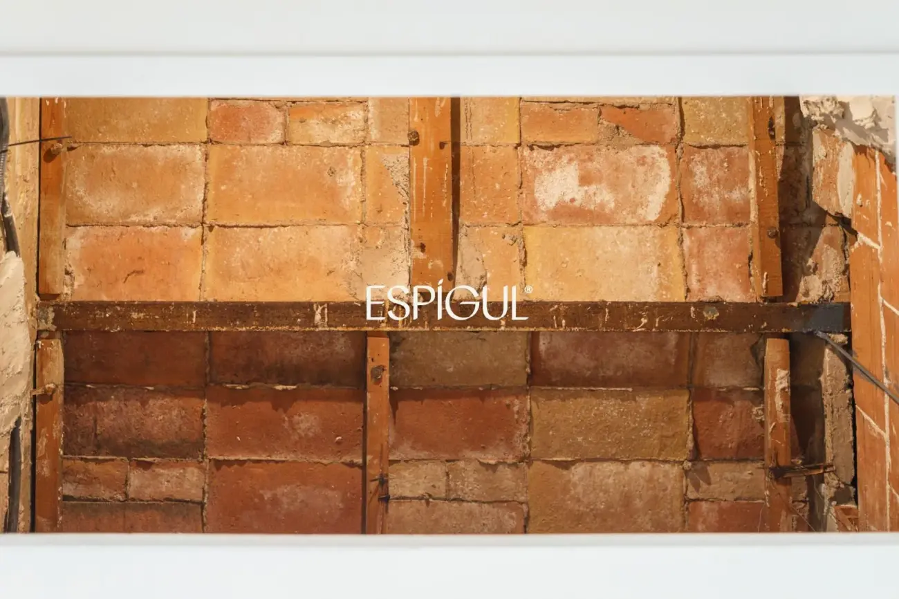 Pis únic a reformar en finca reial del Quadrat d’Or