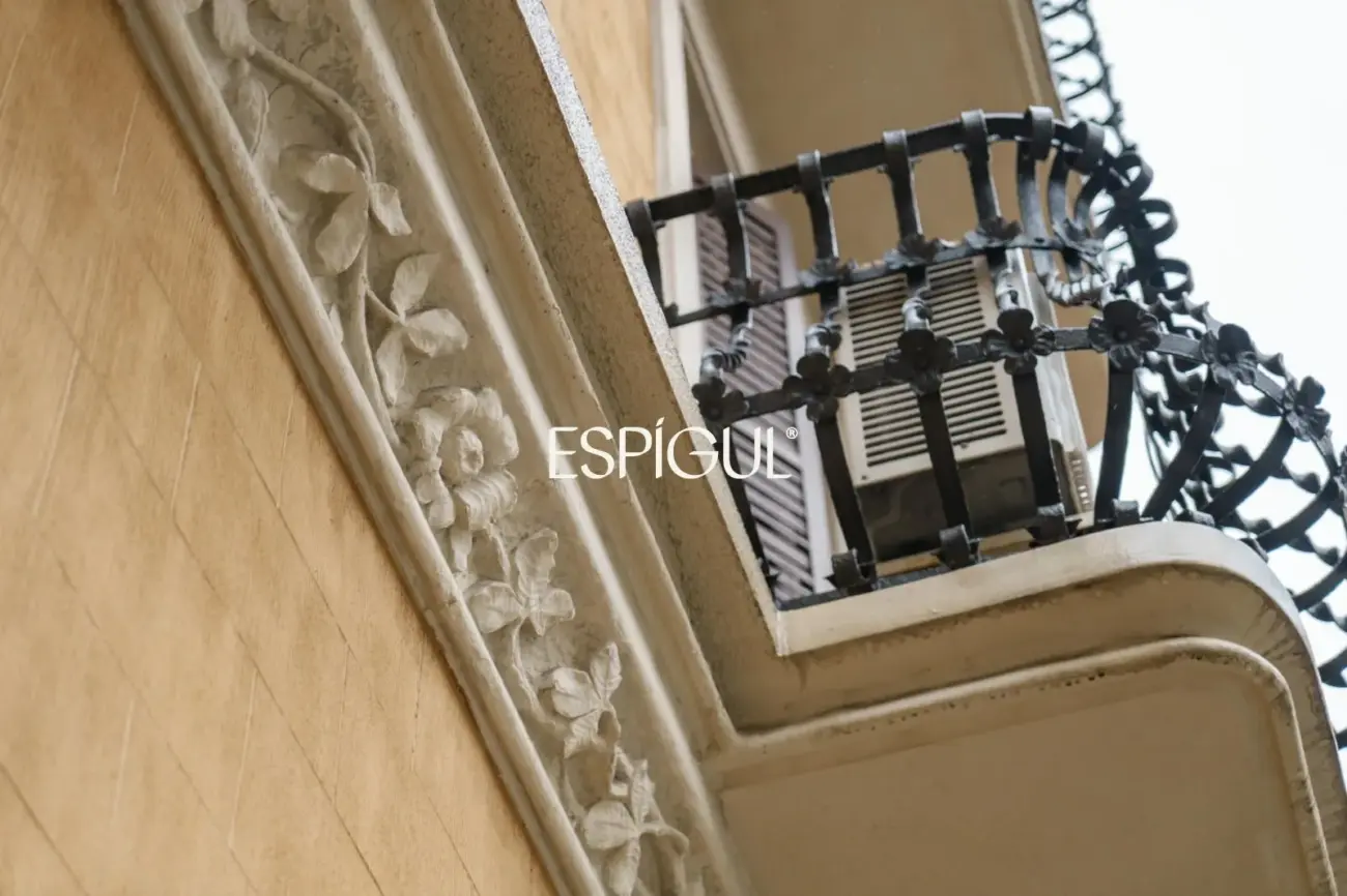 Pis únic a reformar en finca reial del Quadrat d’Or