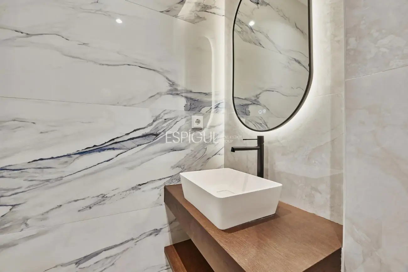 precioso piso a la venta en Lista, 168 m² y terraza privada de 40 m²