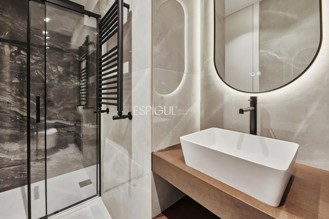 precioso piso a la venta en Lista, 168 m² y terraza privada de 40 m²