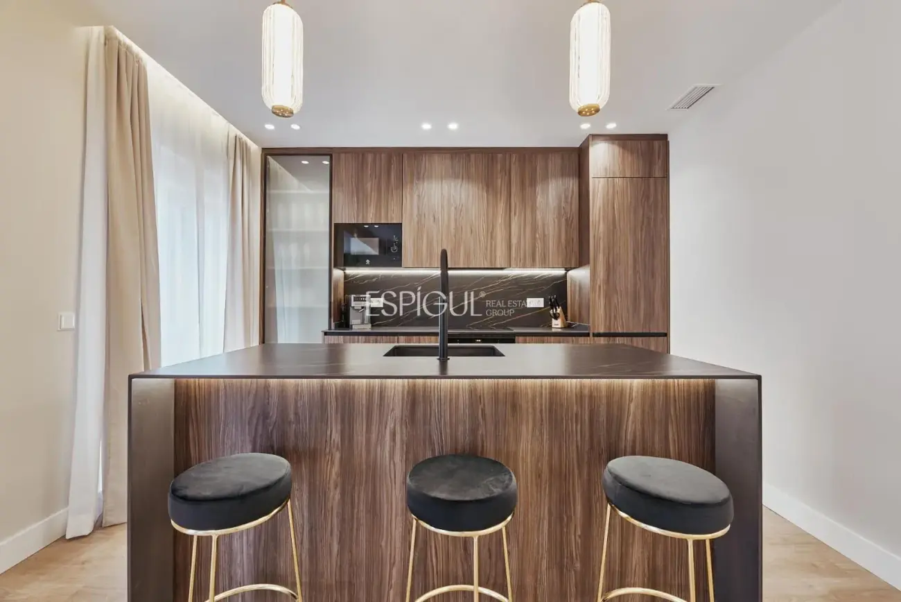 precioso piso a la venta en Lista, 168 m² y terraza privada de 40 m²